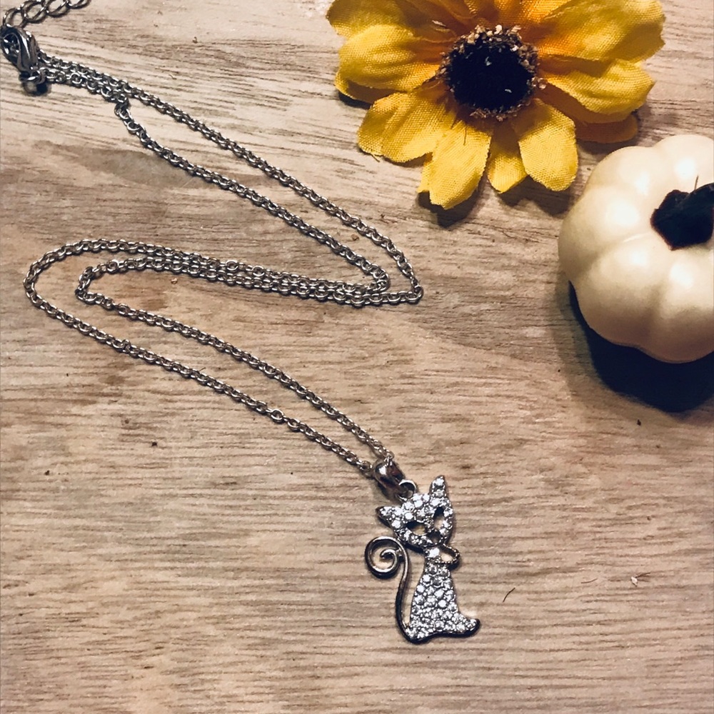 Spooky Imitated Diamond Cat Necklace
